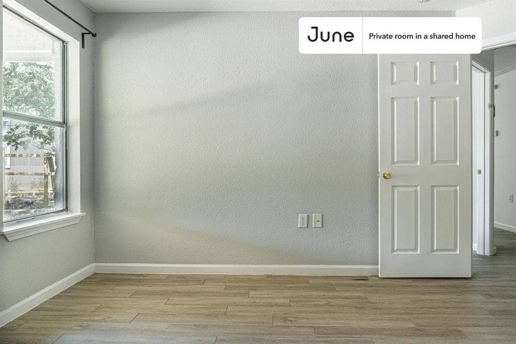 3 BR in Austin