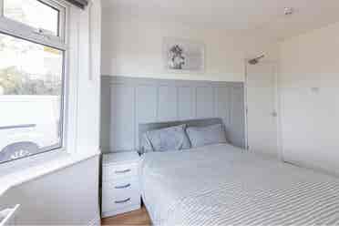 Large
 Double Room Available