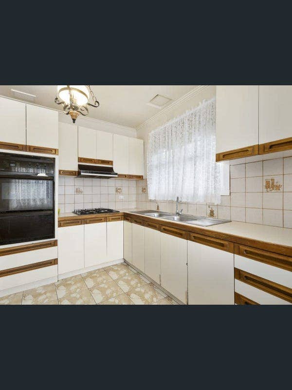 3 bedrooms for rent