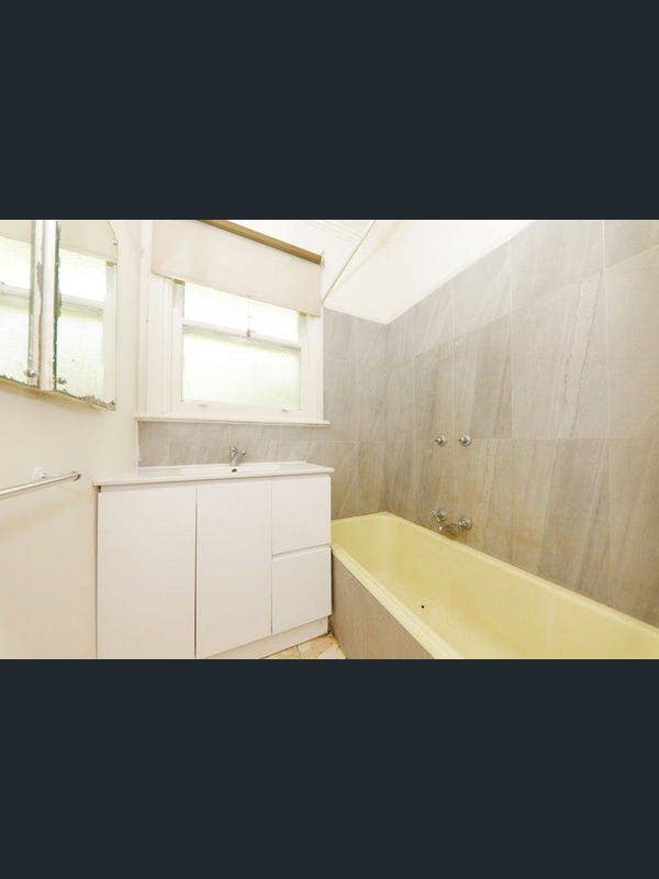 3 bedrooms for rent