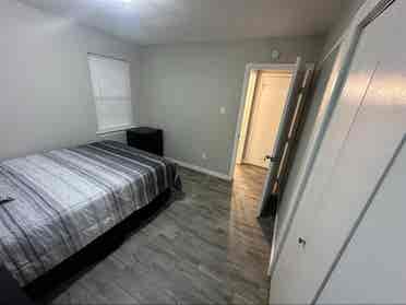NEED FEMALE ROOMATE