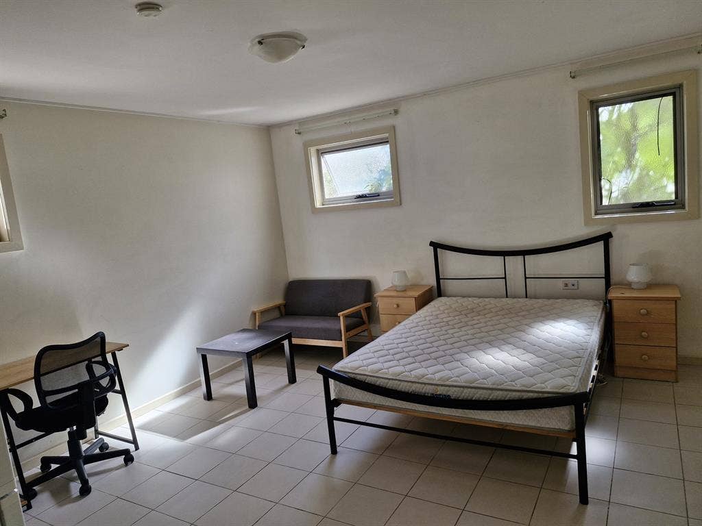 Fully Furnished. All Bills included
