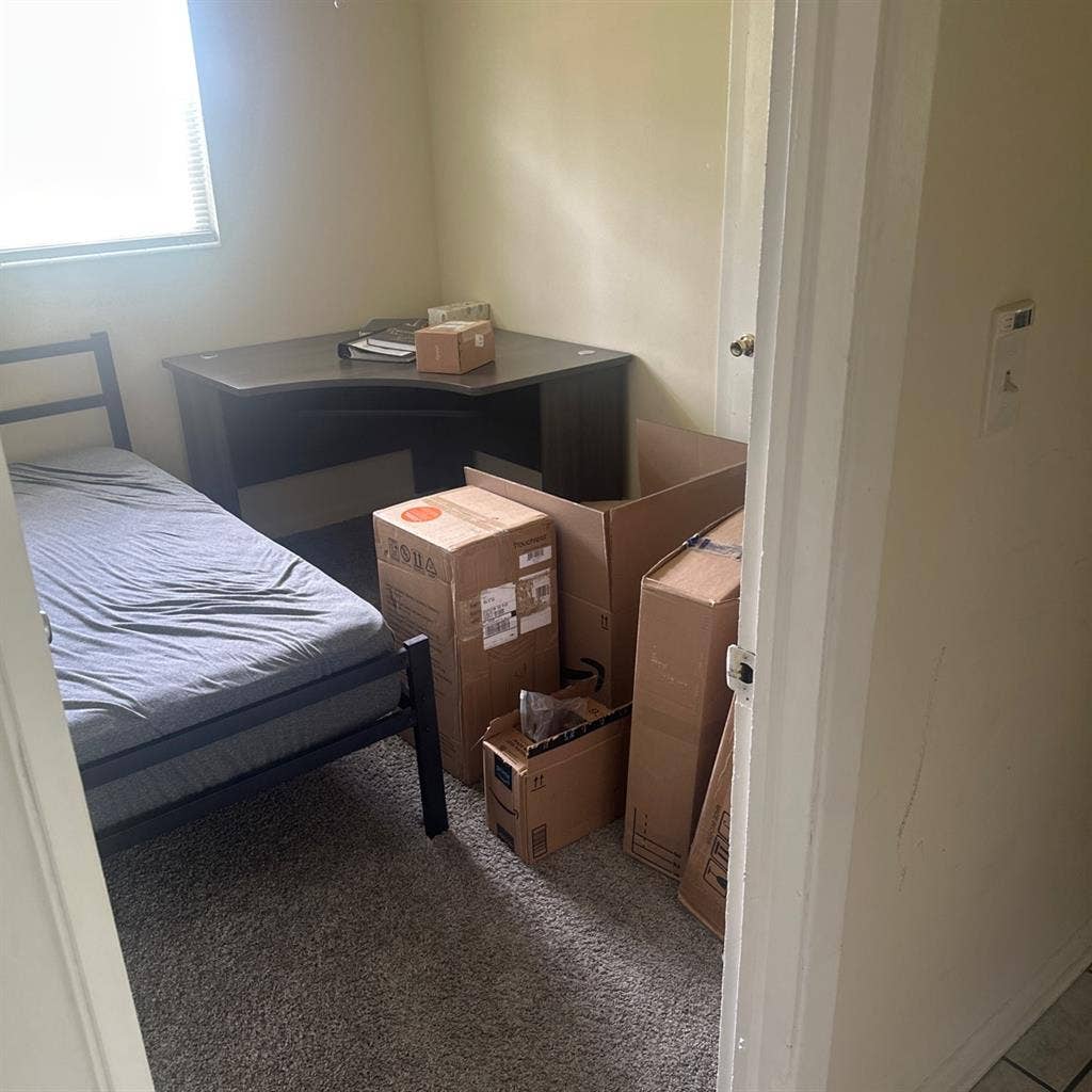 2 rooms for rent!