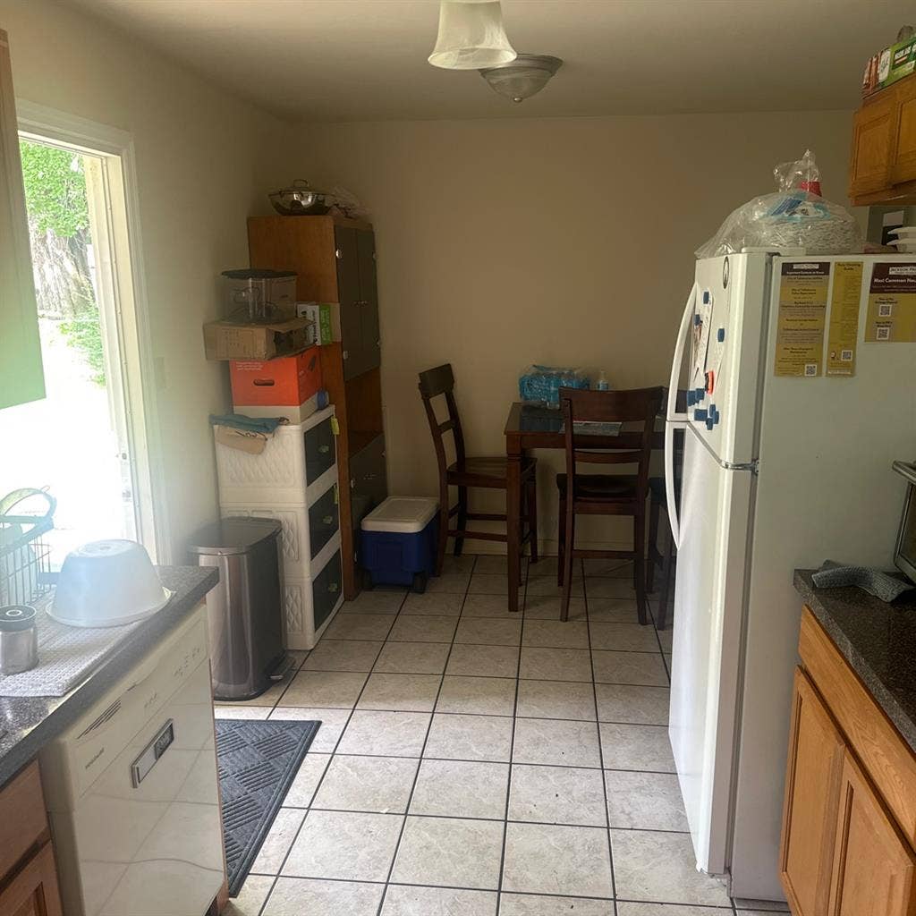 2 rooms for rent!