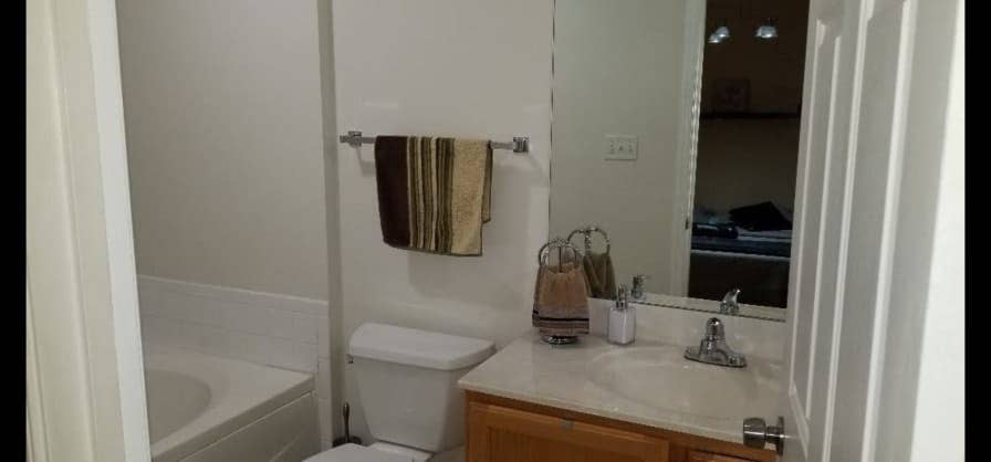 Room for Rent – Males Only – Freder