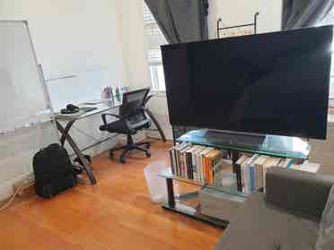 ROOM IN THE HEART OF HOLLYWOOD