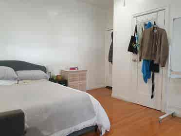 ROOM IN THE HEART OF HOLLYWOOD