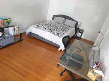 ROOM IN THE HEART OF HOLLYWOOD