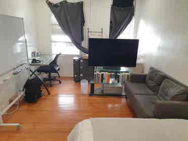 ROOM IN THE HEART OF HOLLYWOOD