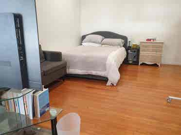 ROOM IN THE HEART OF HOLLYWOOD