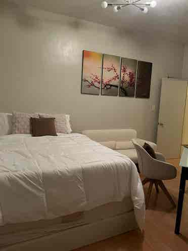 Furnished Sublet w/ Private Bath