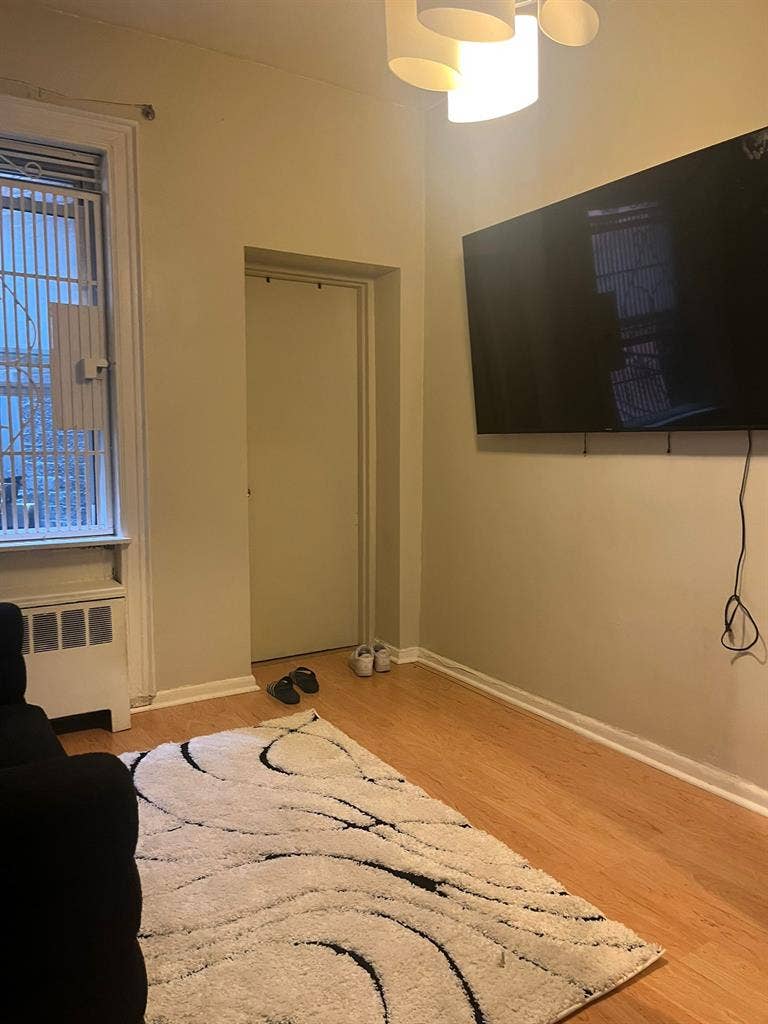 Furnished Sublet w/ Private Bath