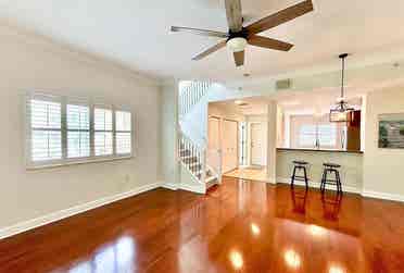 roommate wanted  :)     OBO