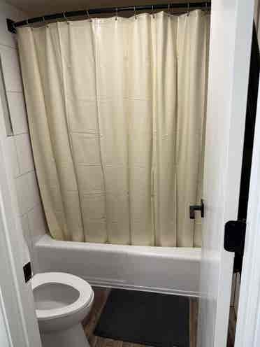 2nd bedroom for rent