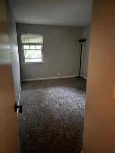 2nd bedroom for rent