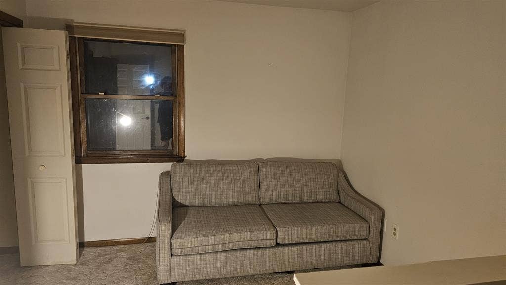 Room for Rent in Home
