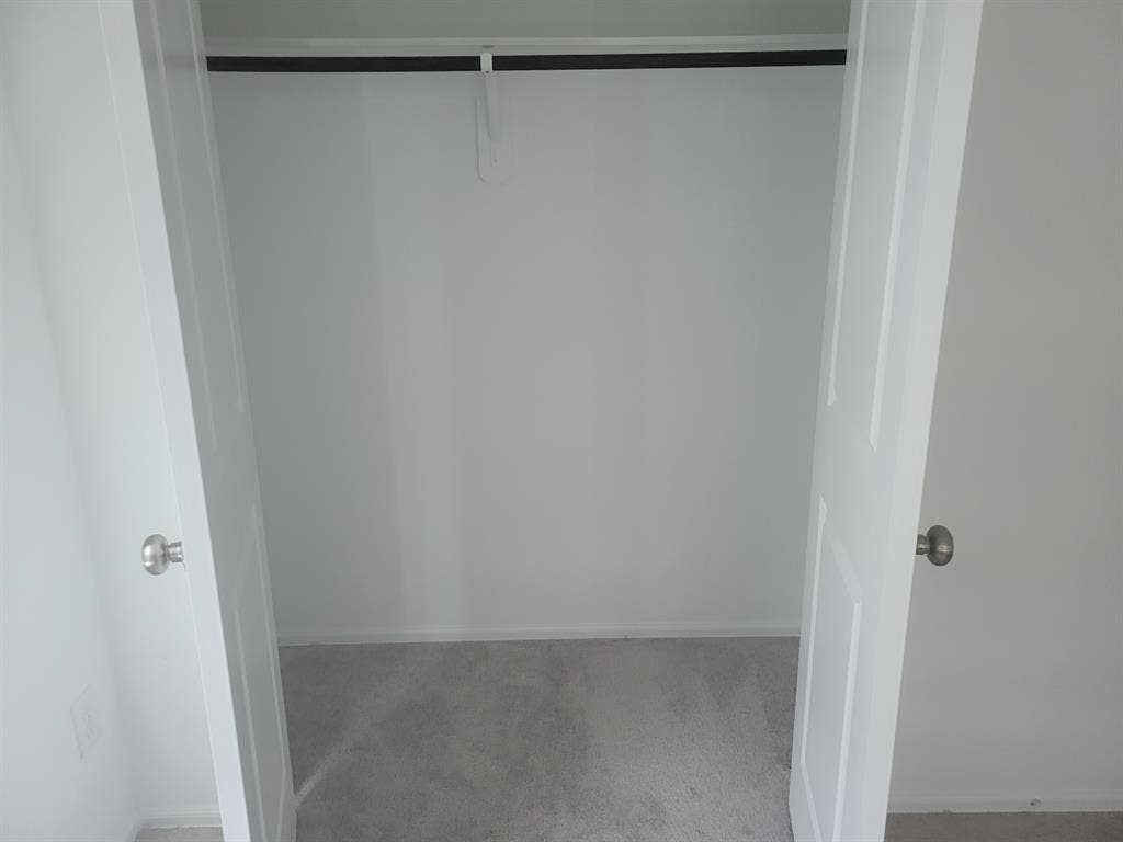 PET FRIENDLY PRIVATE ROOM