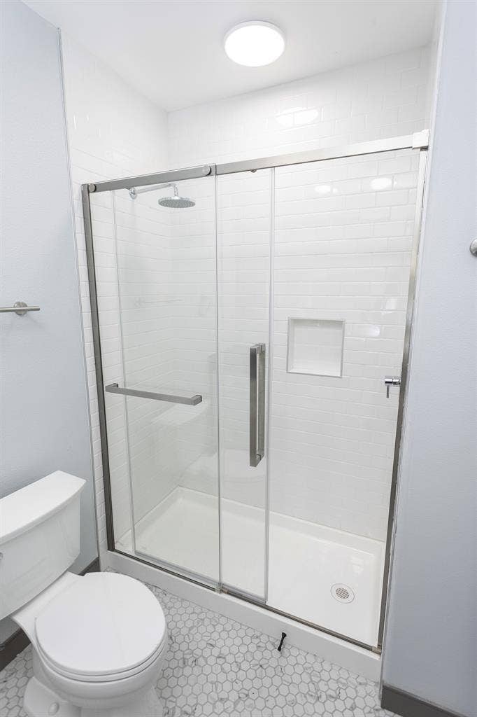 New 2 bedroom 1 bath apartment