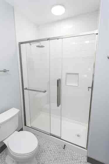 New 2 bedroom 1 bath apartment 