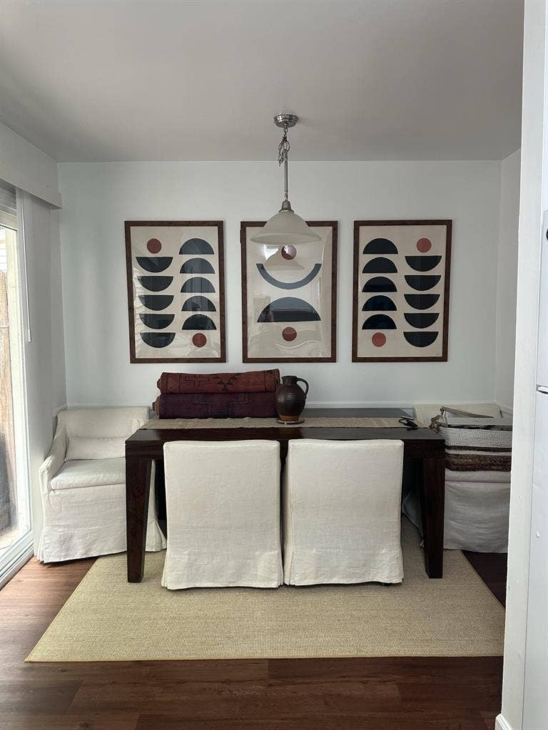 Furnished Bed in Townhome