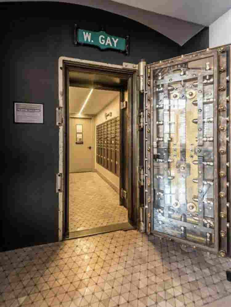 Room Available in Downtown