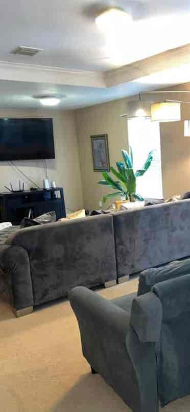 Cozy Large Room-Furnished Ladies