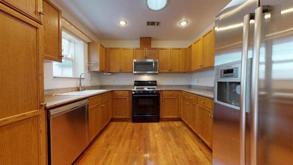 1 BR in Los Angeles