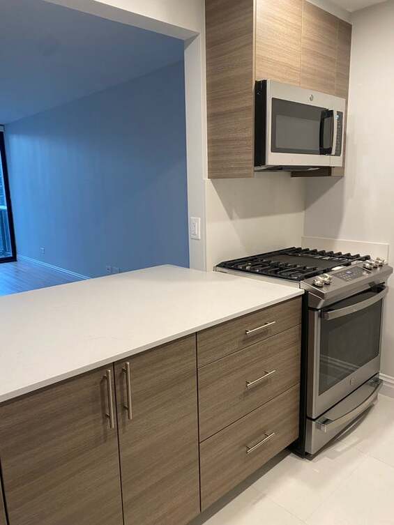 ✨Spacious Room - Midtown Apartment✨