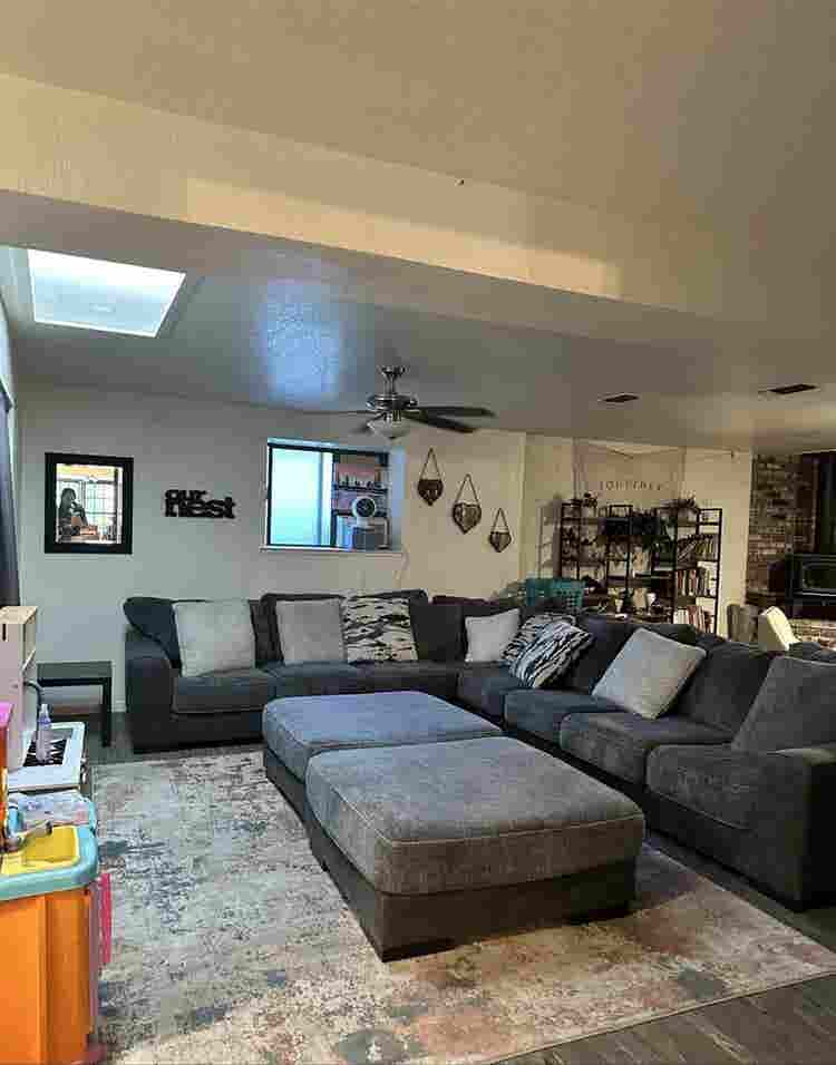 Private room/ side yard entrance