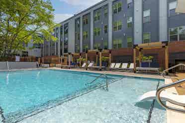 Studio unit for sublease