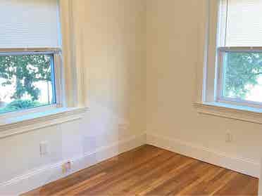 Roomie to sign Lease B