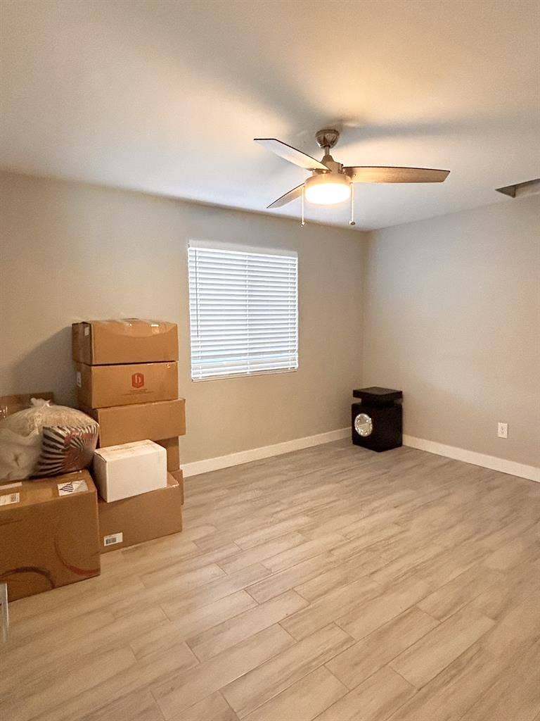 Large Nice Room in Remodeled Home!