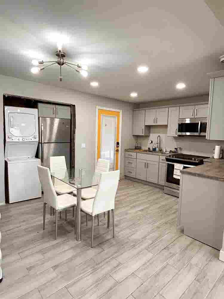 Large Nice Room in Remodeled Home!
