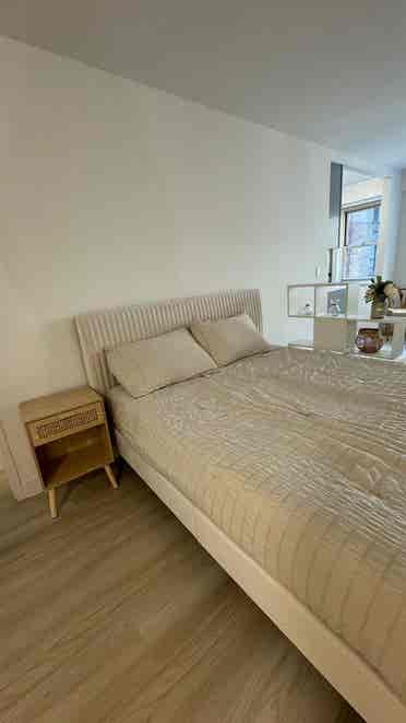 Renovated Spacious Studio Flex move