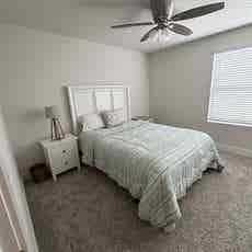 In need of 2 roommates