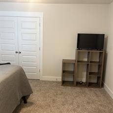 In need of 2 roommates