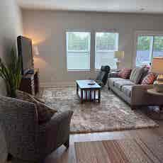 In need of 2 roommates