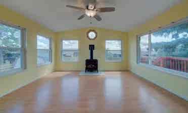 ROOM FOR RENT - NO DEPOSIT / CREDIT