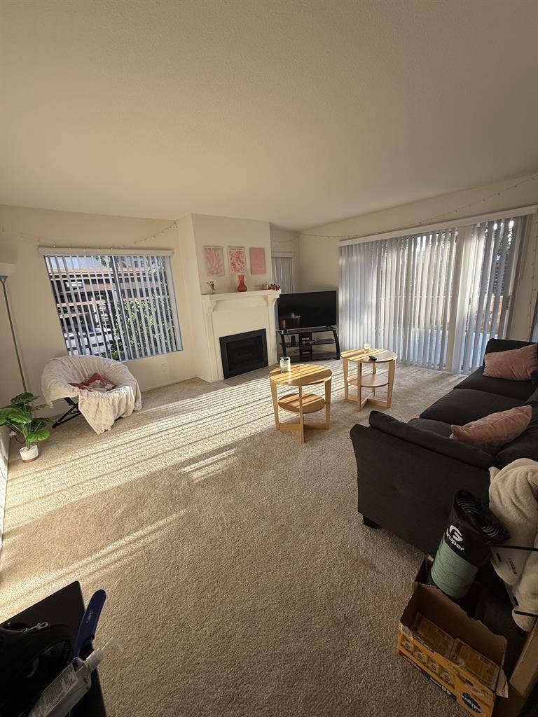 Room for Rent in Irvine, $/mo