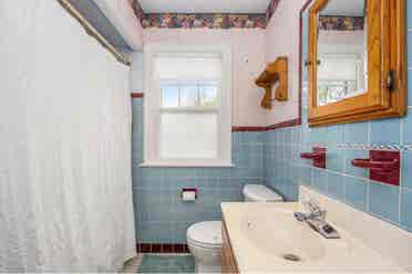 3 bedroom brick Cape Cod