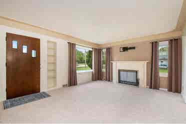 3 bedroom brick Cape Cod