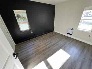 ROOMATE NEEDED!