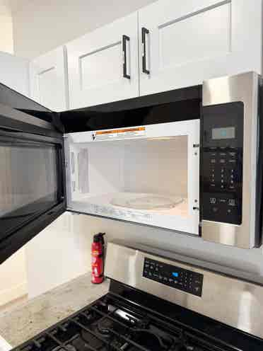 Large Room in Remodeled Home !