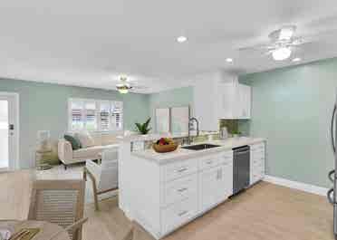 BA corner unit condo