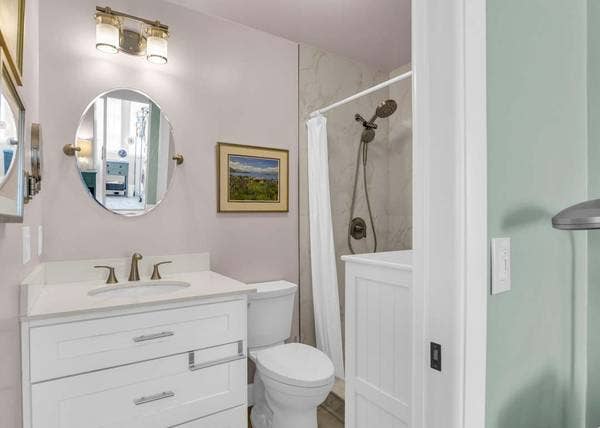 BA corner unit condo