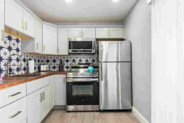 Large Bright Room in Very Nice Home