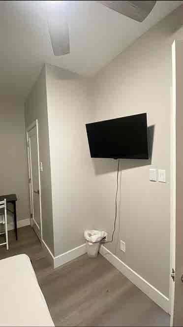 Affordable, Comfortable, Quiet Room
