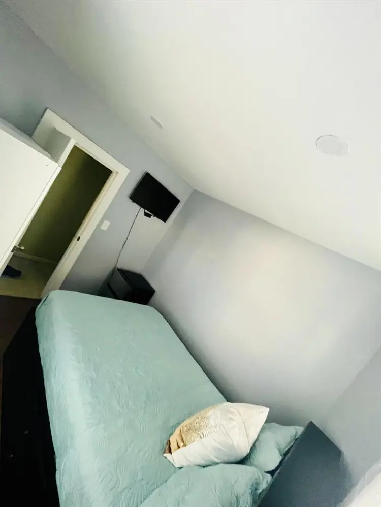 Room available in Rosedale