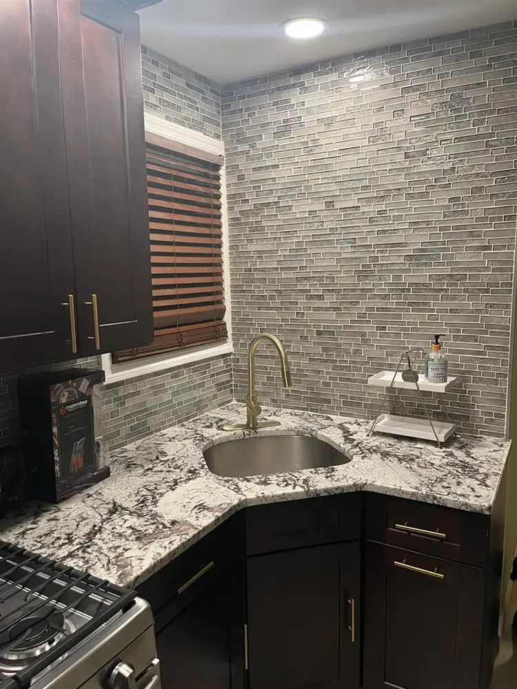 Room available in Rosedale