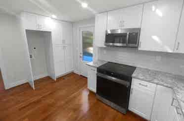 SINGLE FAMILY HOME FOR RENT